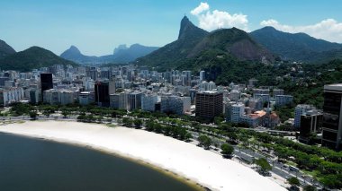 Rio de Janeiro Rio de Janeiro Brezilya 'daki Flamengo Parkı. Bereketli bir tropikal sahil manzarasının nefes kesici görüntüsü. Cennet Peyzajı Gezgin Şehveti. Cennet Sahili.