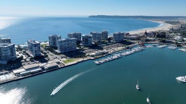 San Diego, Kaliforniya 'daki Conorado Plajı. Büyüleyici Tropikal Sahne Sahnesi Yukarıdan Görünüyor. Cennet Skyline Idyllic göz kamaştırıcı. Paradise Rıhtım Sahili. San Diego California.