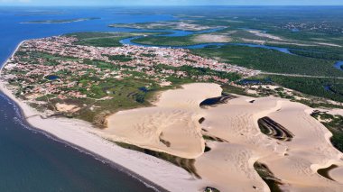 Tutoia Skyline, Tutoia, Brezilya 'da. Doğa Manzarası. Amerika 'nın Brezilya Deltası. Maranhao 'daki Tutoia Skyline. Riverside City 'de. Plaj manzarası. Tatil seyahatleri. Brezilya Kuzeydoğu.
