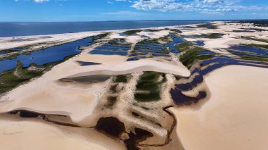 Tutoia Skyline, Tutoia, Brezilya 'da. Doğa Manzarası. Amerika 'nın Brezilya Deltası. Maranhao 'daki Tutoia Skyline. Riverside City 'de. Plaj manzarası. Tatil seyahatleri. Brezilya Kuzeydoğu.