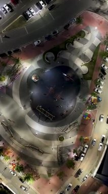 Maranhao Brezilya 'daki Sao Luis' deki Jansen Lagoon Meydanı 'nın en iyi manzarası. Gece Skyline. Şehir merkezindeki şehir manzarası. Maranhao Brezilya 'daki Sao Luis' de Jansen Lagoon Meydanı. Aydınlatılmış Meydan. Drone Hava Görüntüsü.