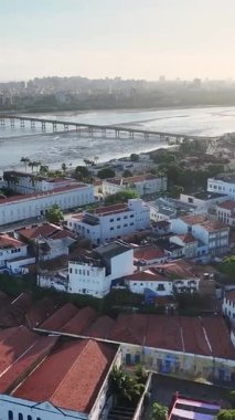 Sao Luis Skyline 'da gün batımı Maranhao Brezilya' da Sao Luis 'de. Hükümet binaları. Güzel şehir manzarası. Sao Luis Skyline Maranhao Brezilya 'da Sao Luis' de. Günbatımı Gökyüzü. Turizm Seyahati. Brezilya Kuzeydoğu.