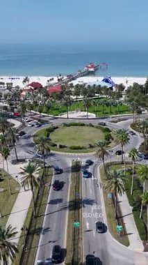 Clearwater Beach Skyline, Florida 'da, Clearwater' da. Plaj manzarası. Şehir merkezinde. Seyahat Manzarası. Clearwater Beach Skyline, Florida 'da, Clearwater' da. İnanılmaz Şehir Manzarası.