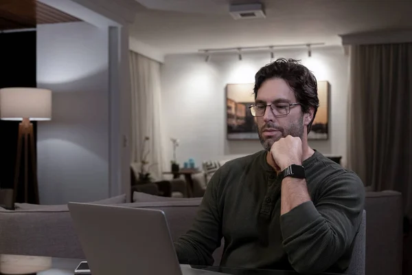 Brazilian Man Doing Online Meeting Doing Home Office Night — Φωτογραφία Αρχείου