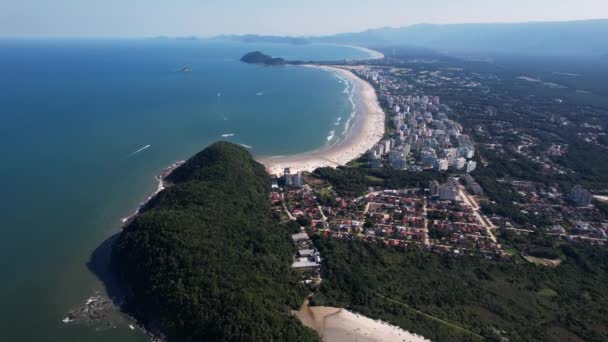 Volando Sobre Playa Riviera Sao Lourenco Río Itaguare Sao Paulo — Vídeos de Stock