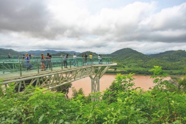 Chiangkhan, Loei, Tayland - Eylül 2022: Chiangkhan hava yürüyüşü Phu khok ngio, Chiang khan bölgesi Loei, Tayland.