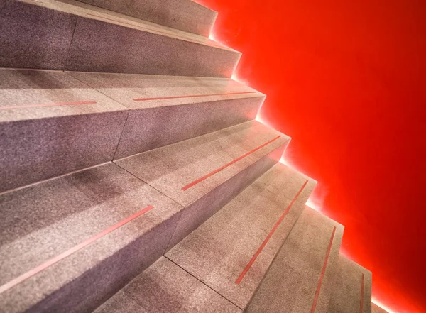 Futurisztikus Háttérvilágítású Modern Lépcsőház — Stock Fotó