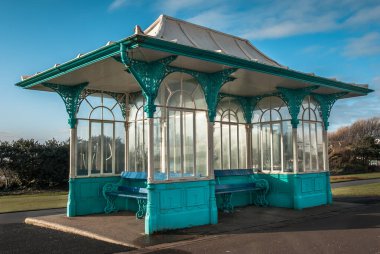 Southport, İngiltere, Uk 'taki Viktorya dönemi deniz kenarı barınağı.