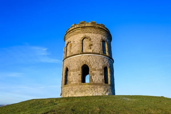 Buxton, Derbyshire Tepesi 'ndeki Solomon Tapınağı veya Grinlow Kulesi