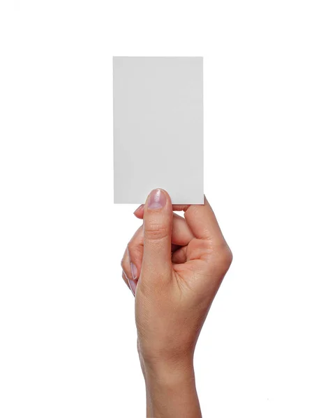Kobieta Trzymająca Pustą Wizytówkę Ręku Izolacja Białym Tle — Zdjęcie stockowe