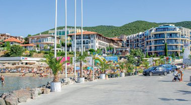 St. Vlas, Bulgaristan - 19 Ağustos 2014: Bulgaristan 'ın Sveti Vlas tatil beldesinin kıyı bölgesi.