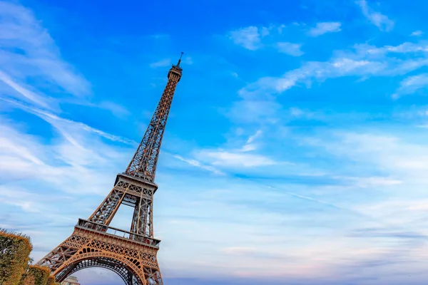 Torre Eiffel París Con Telón Fondo Hermoso Cielo Nocturno — Foto de Stock