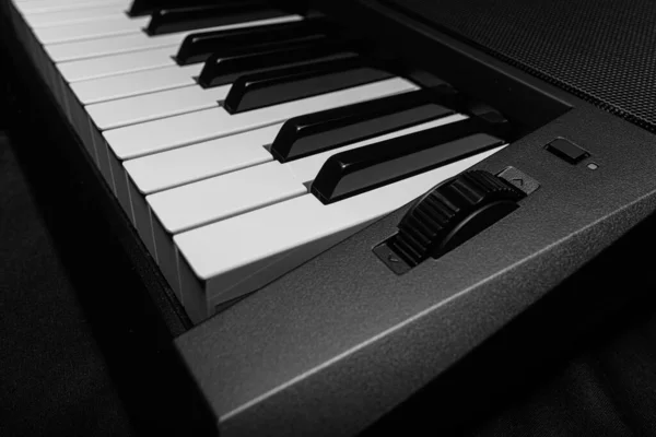 Keyboard Synthesizer Dark Background Electric Piano Close — Stock Photo, Image
