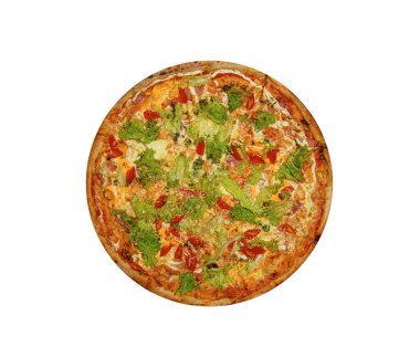 Beyaz arka planda izole edilmiş lezzetli pizza. Üst görünüm.
