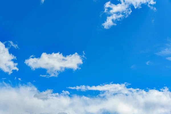 Bulutlu Mavi Gökyüzü Arkaplanı Gökyüzü Bulutları Arka Plan — Stok fotoğraf