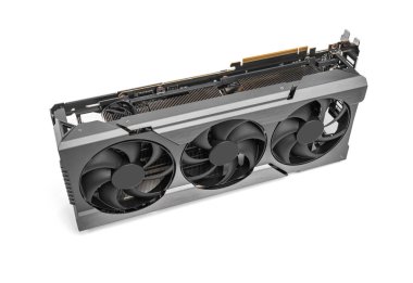 Beyaz arka planda güçlü bir modern video kartı. Üç hayranı olan büyük bir video kartı.