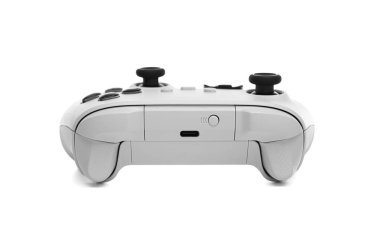 Beyaz kablosuz oyun alanı kumandası beyaz arka planda izole edilmiş joystick.