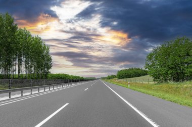 Boş otomobil otoyolu. Boş otoyol.