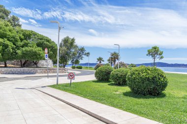 Hırvatistan 'ın Zadar kentinde liman meydanı.