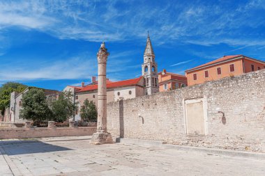 Eski Zadar kasabasının şehir manzarası. Hırvatistan ve Dalmaçya adriyatik bölgesi.