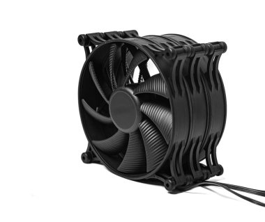Masaüstü bilgisayar sistemlerinde verimli bir hava akımı için tasarlanmış çoklu bıçaklı yüksek performanslı siyah PC soğutma vantilatörü.