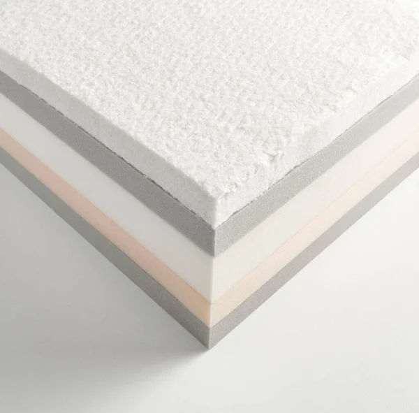 Matratze Bett Schwamm Abschnitt Auf Dem Isolierten Weißen Hintergrund — Stockfoto