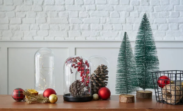 Vánoční Nový Rok Příslušenství Stole Bílé Pozadí Kužel Strom Rám — Stock fotografie