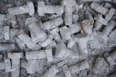 Birçok eski, endüstriyel görüşü berbat eder..