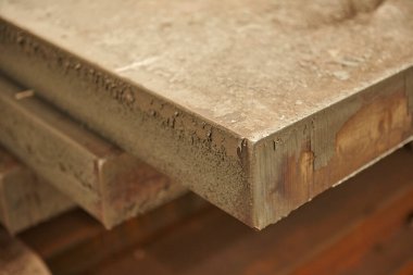 Demir ve çelik tokat detay fabrikası arka planı.