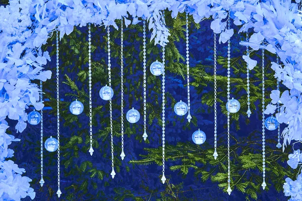 Újévi Karácsonyi Háttér Levélgolyókkal Koszorúkkal Faágakkal — Stock Fotó