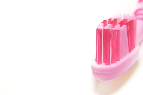 Розовая Зубная Щетка Белом Фоне — стоковое фото