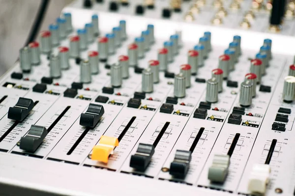 Mixing Console Controlling Volume Frequencies Musical Instruments — Stock Photo, Image
