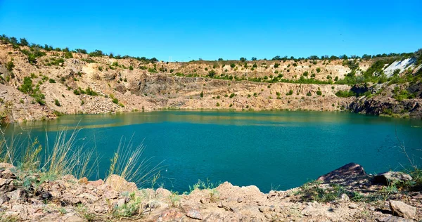 Antiguo Lago Cantera Abandonado Lleno Agua Esmeralda Con Radón — Foto de Stock