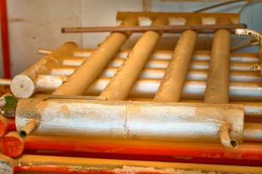 Özellikle bir binaya ısı sağlamak için kullanılan ekipman veya cihazlar