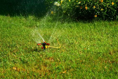 Toprağa su sağlamak ya da büyümeye yardımcı olmak için ekinler, genellikle kanallar yoluyla. Sulama sistemi,