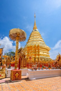 Phra Doi Suthep Tapınağı Tayland, Chiang Mai 'deki Budist tapınağıdır. Chiang Mai 'nin dini bir turistik cazibesi.