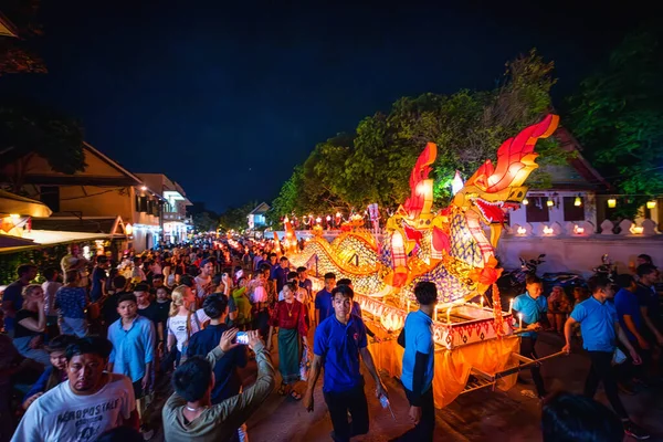 Luang Prabang Laos Outubro 2019 Desfile Lâmpada Para Festival Lanterna — Fotografia de Stock