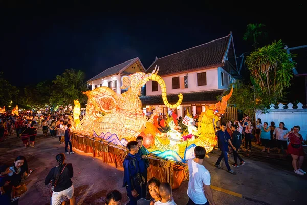 Luang Prabang Laos Ottobre 2019 Sfilata Lampada Festival Delle Lanterne — Foto Stock