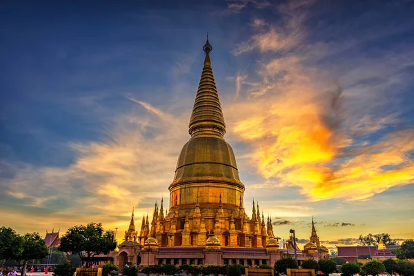 Pagoda Nın Adı Phra Mahathat Chedi Wiang Chai Tayland Lamphun — Stok fotoğraf