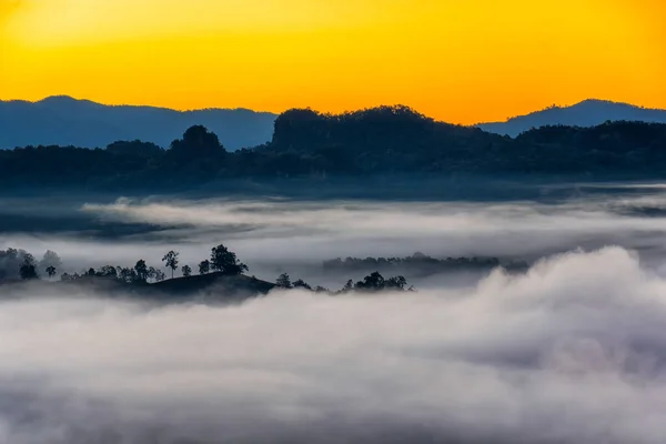 Утренний Туман Viewpoint Baan Jabo Наиболее Любимое Место Туристов Провинции — стоковое фото