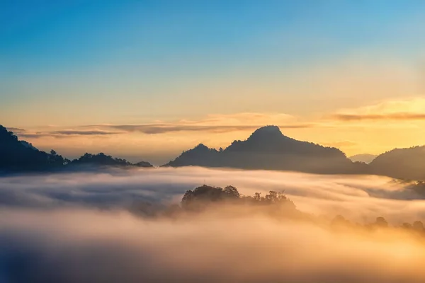 Morgennebel Aussichtspunkt Baan Jabo Der Beliebteste Ort Für Touristen Mae — Stockfoto