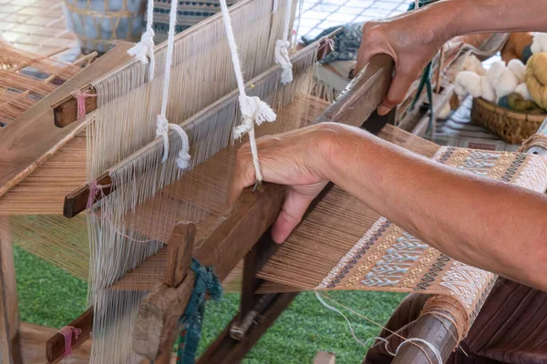 Traditional Weaving Handmade Cotton Manual Wood Loom Thailand Close Handmade — Stock Photo, Image