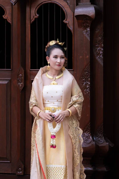 Femmes Thaïlandaises Vêtues Costumes Culturels Traditionnels Thaïlandais Culture Identitaire Thaïlande — Photo