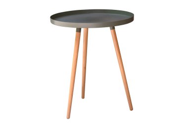 Yuvarlak çelik sehpa, tahta bacakları beyaz arka planda, kırpma yolu ile izole edilmiş..