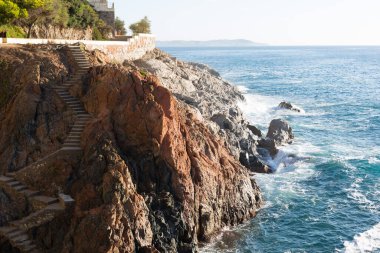 Denizdeki kayalar, Katalan Costa Brava, Akdeniz