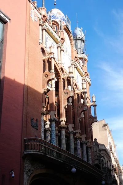 バルセロナ市の建物は — ストック写真