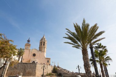 Akdeniz kıyı kenti Sitges 'in tarihi merkezi