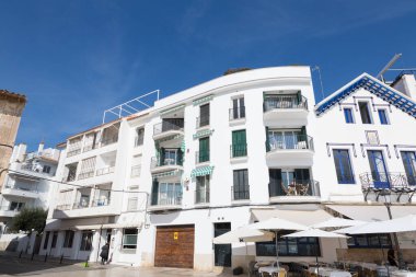 Akdeniz kıyı kenti Sitges 'in tarihi merkezi