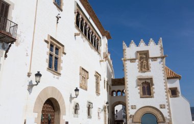 Akdeniz kıyı kenti Sitges 'in tarihi merkezi
