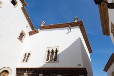 Akdeniz kıyı kenti Sitges 'in tarihi merkezi